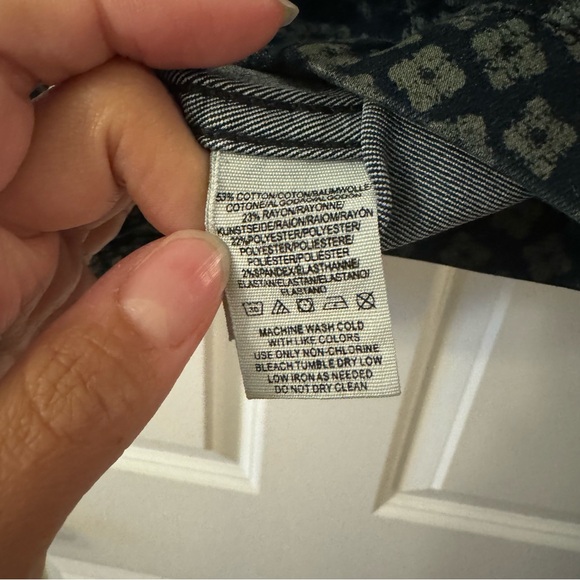 Free People Denim Bodycon Mini Skirt - size 2 - Picture 3 of 3